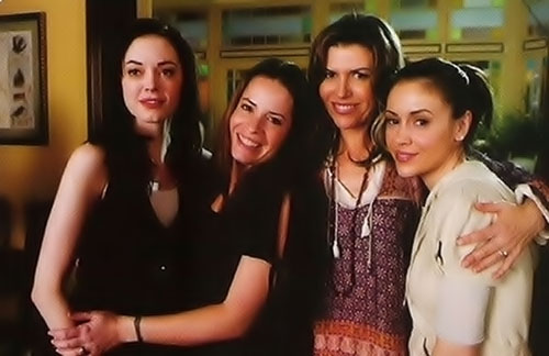 8x22-behind-the-scenes-finola-hughes-rose-holly-alyssa.jpg